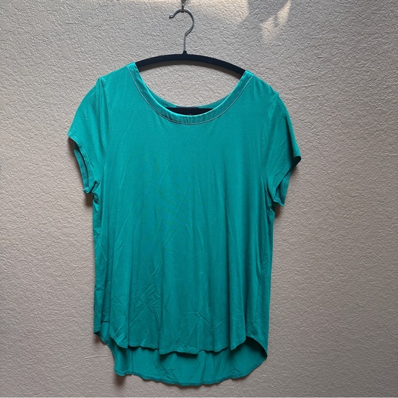 Alfani Green Scoop Hem Top Size XL | Short Sleeve Stretch Tee | Easy Everyday - Picture 1 of 4